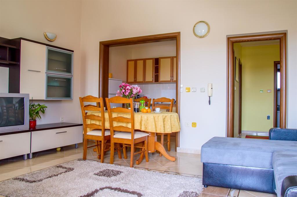 Apartment Roko Umag Ngoại thất bức ảnh